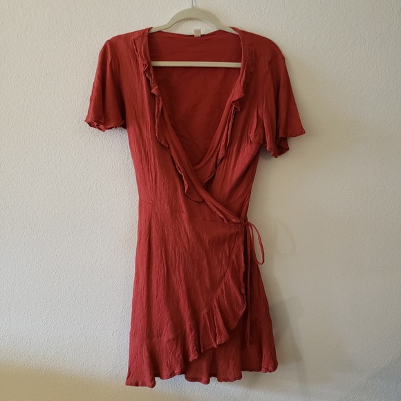 Francescas Miami Wrap Dress - Picture 3 of 6